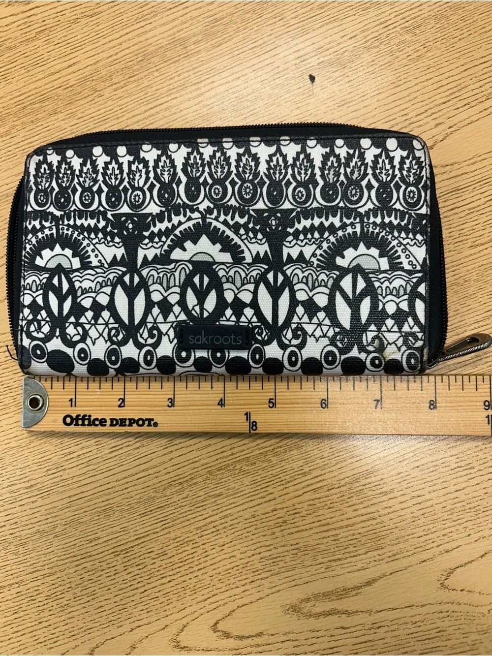 Sakroots Black & White Patterned Zip Wallet